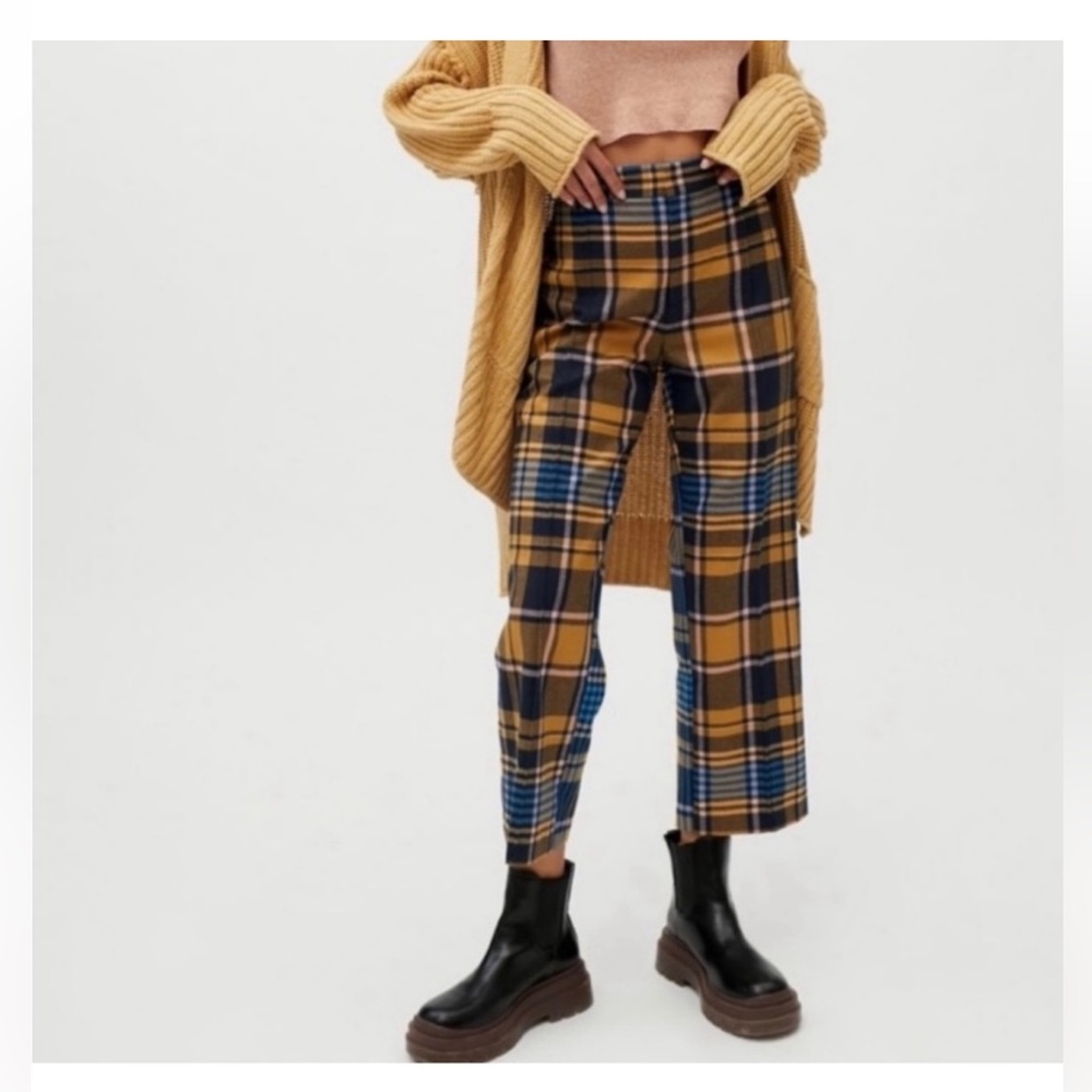 NWOT Urban Outfitters Claire Trouser Pant Never worn